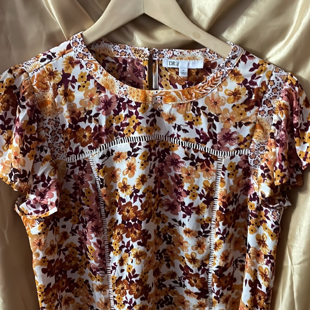 DR2 Floral Blouse - Burgundy and Mustard - Picture 2 of 7